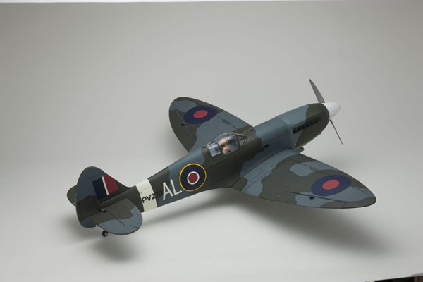 Kyosho SQS Warbird F4U Spitfire EP/GP 50 ARF3