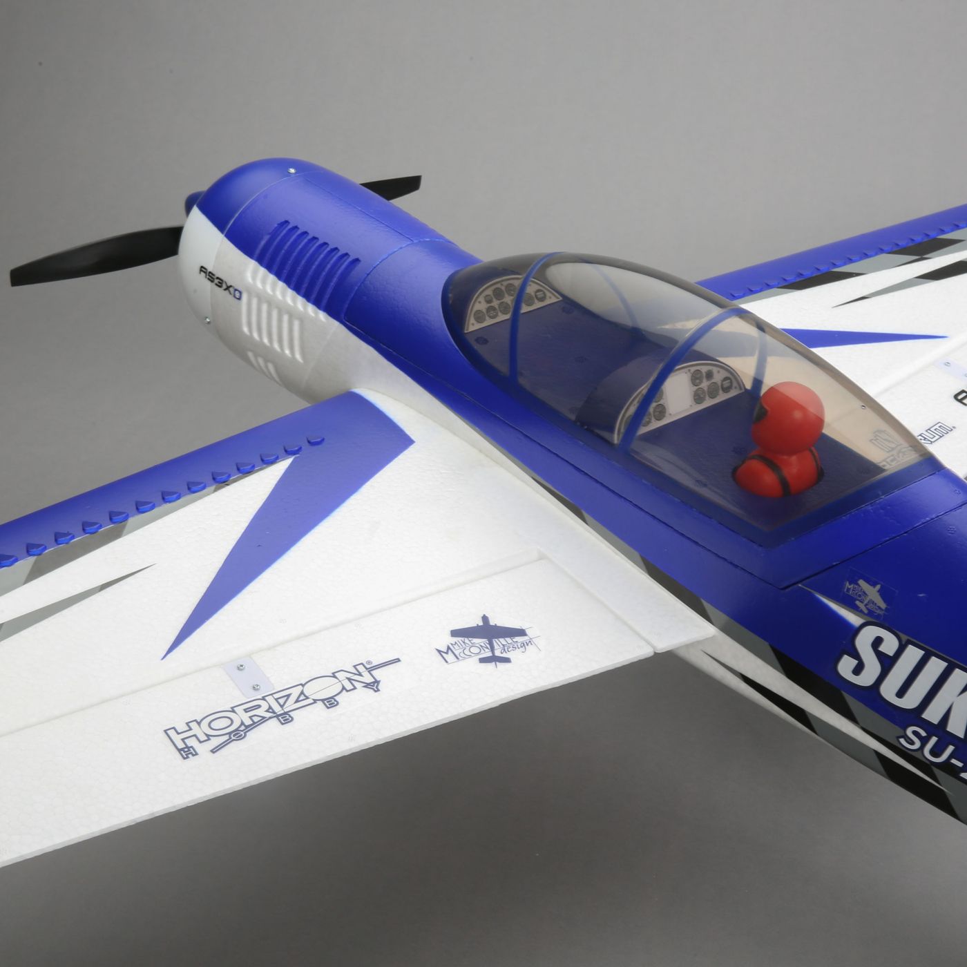 E-flite Sukhoi su-29 MM BNF Safe AS3X 1.1m 02